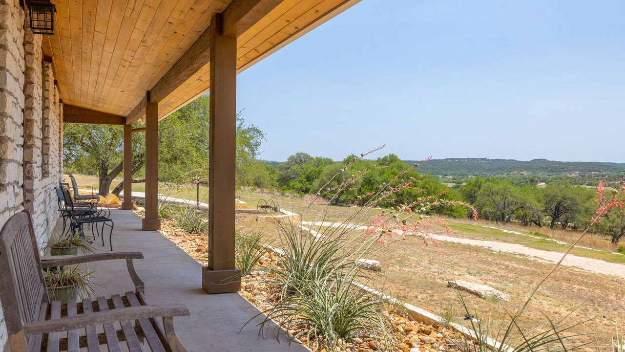 Photo of Outdoor in Round Mountain