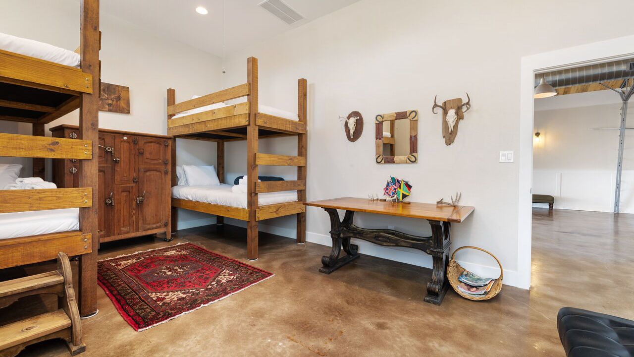 Photo of Bedroom in Round Mountain