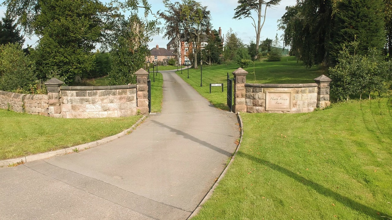 Photo of Others in Leek