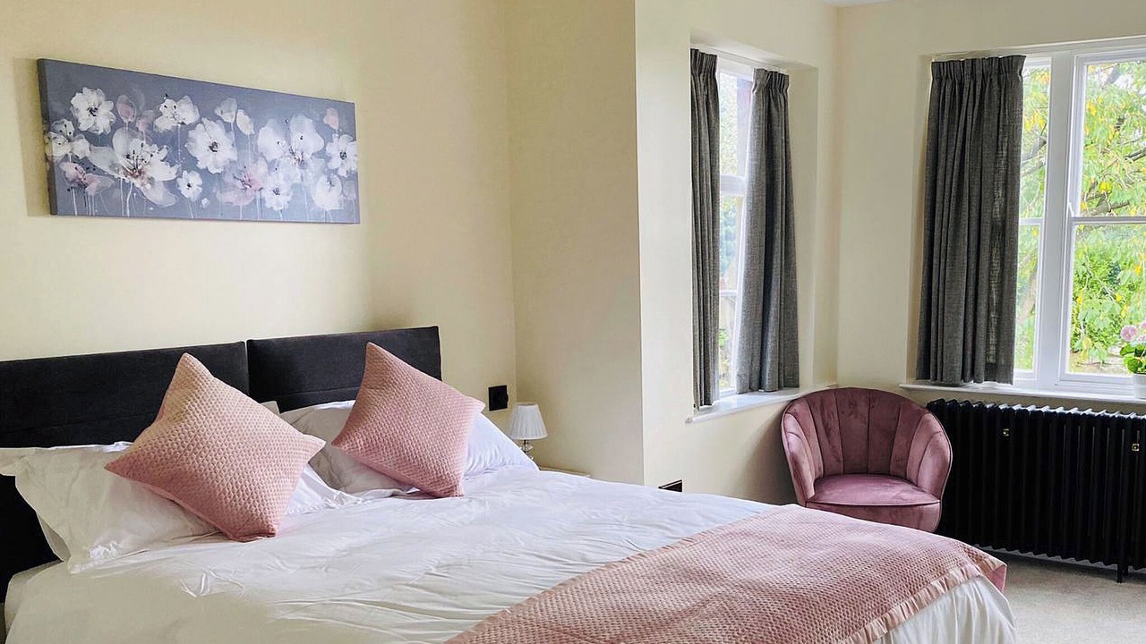 Photo of Others in Leek