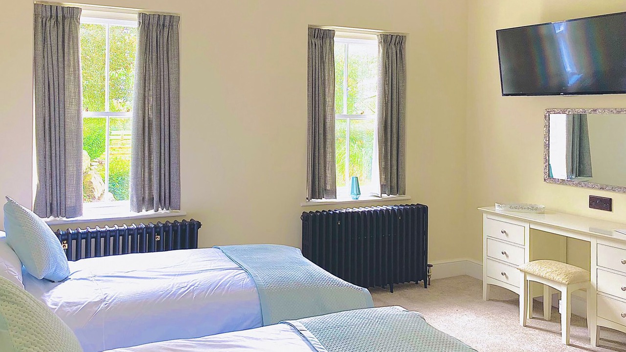 Photo of Others in Leek