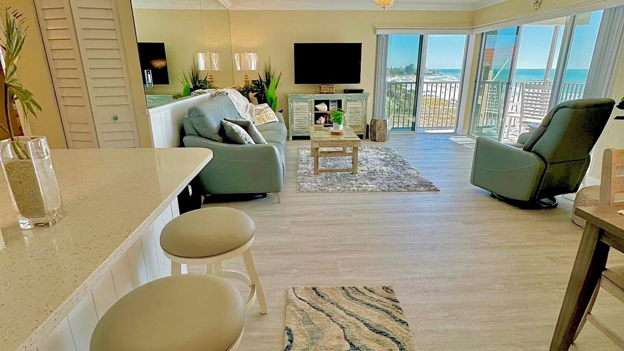 Photo of Livingroom in Siesta Key