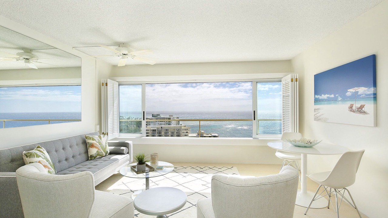 Photo of Livingroom in Diamond Head - Kapahulu - St. Louis