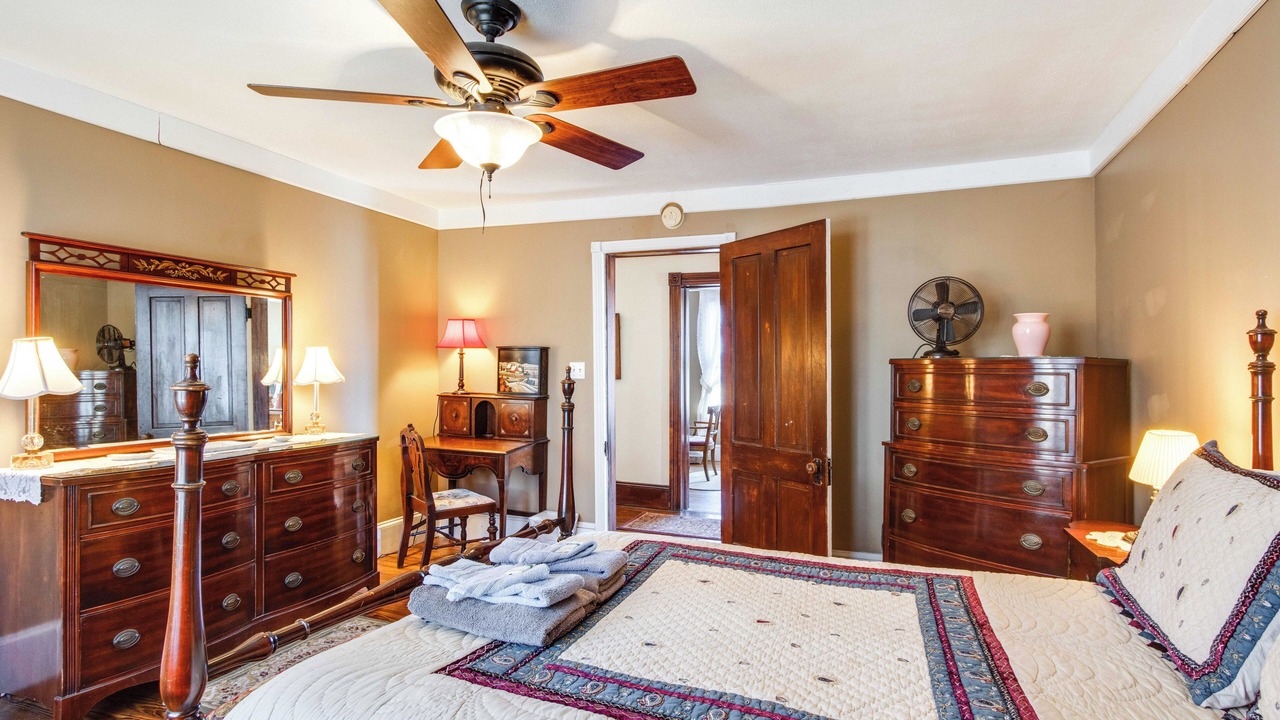 Photo of Bedroom in White Haven