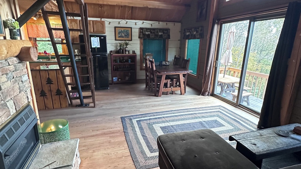 Photo of Livingroom in Cairnbrook