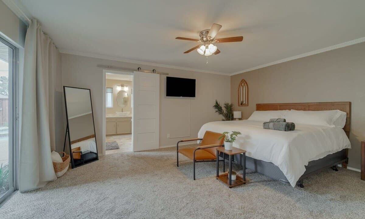 Photo of Bedroom in Buckingham
