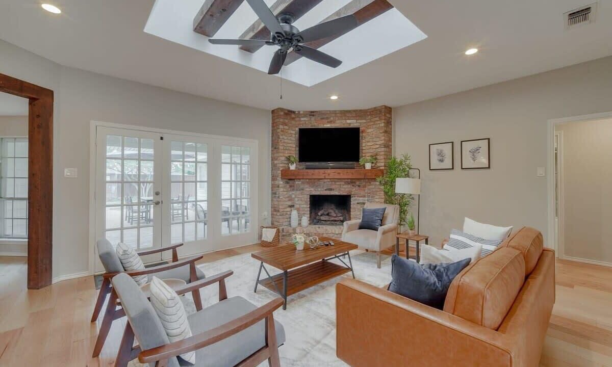 Photo of Livingroom in Buckingham