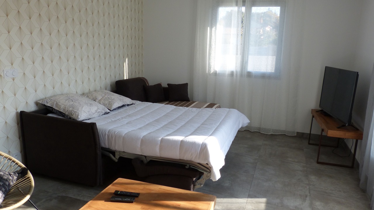 Photo of Bedroom in Saint-Paulet-de-Caisson