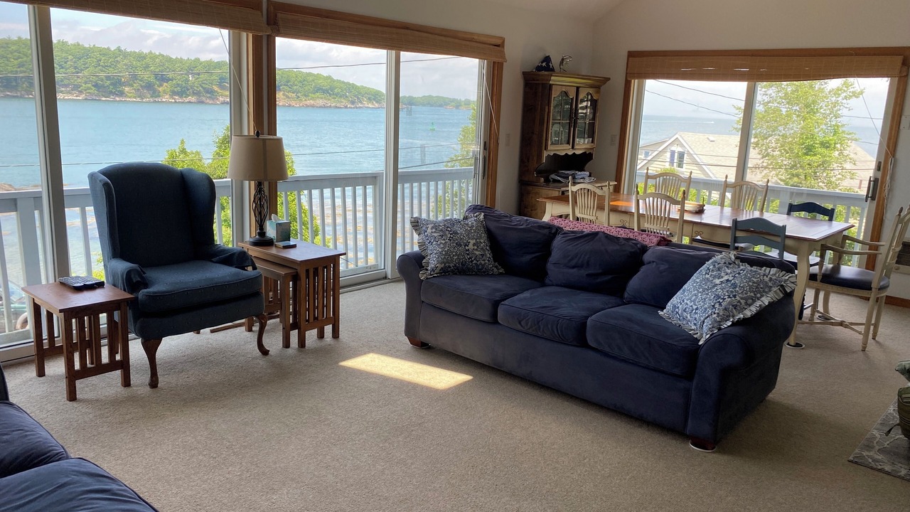 Photo of Livingroom in Peaks Island