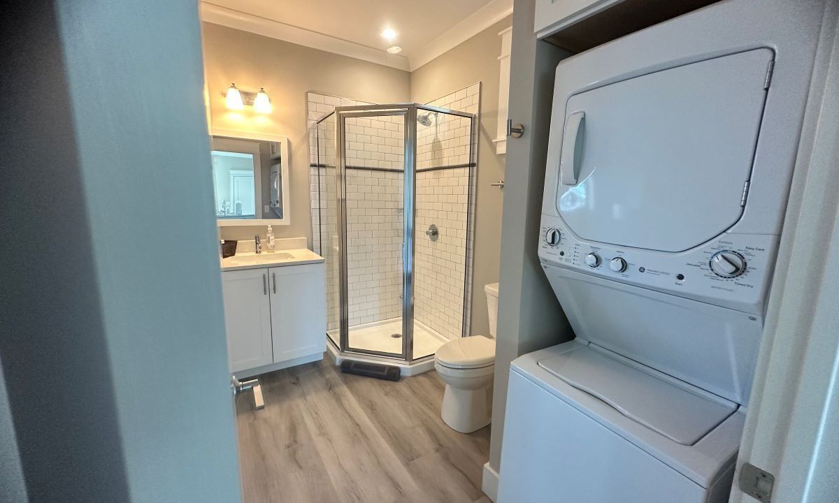 Photo of Bathroom in River District