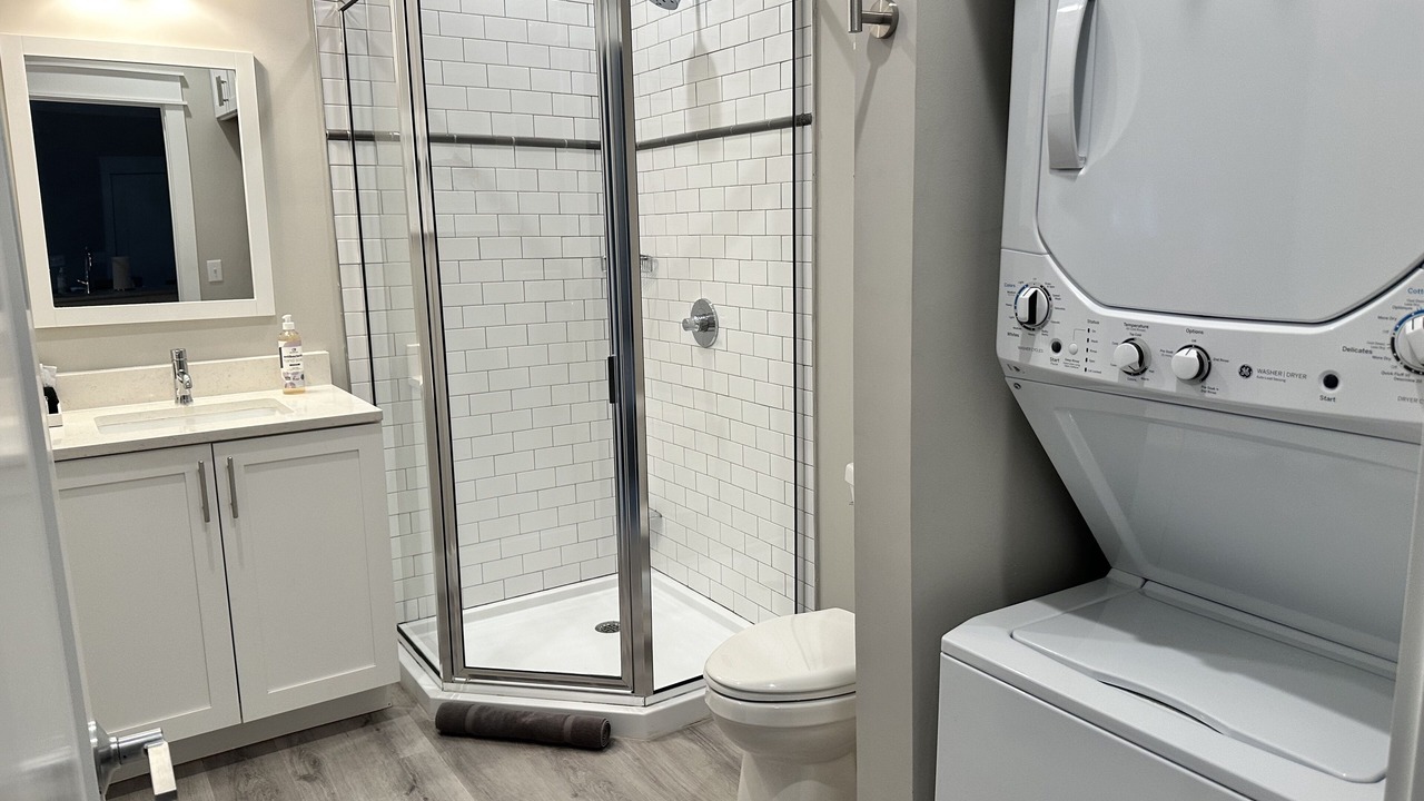Photo of Bathroom in River District