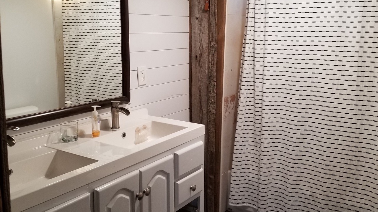 Photo of Bathroom in Brownsville
