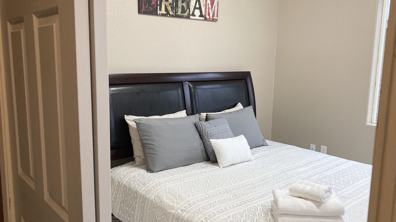 Photo of Bedroom in Independence