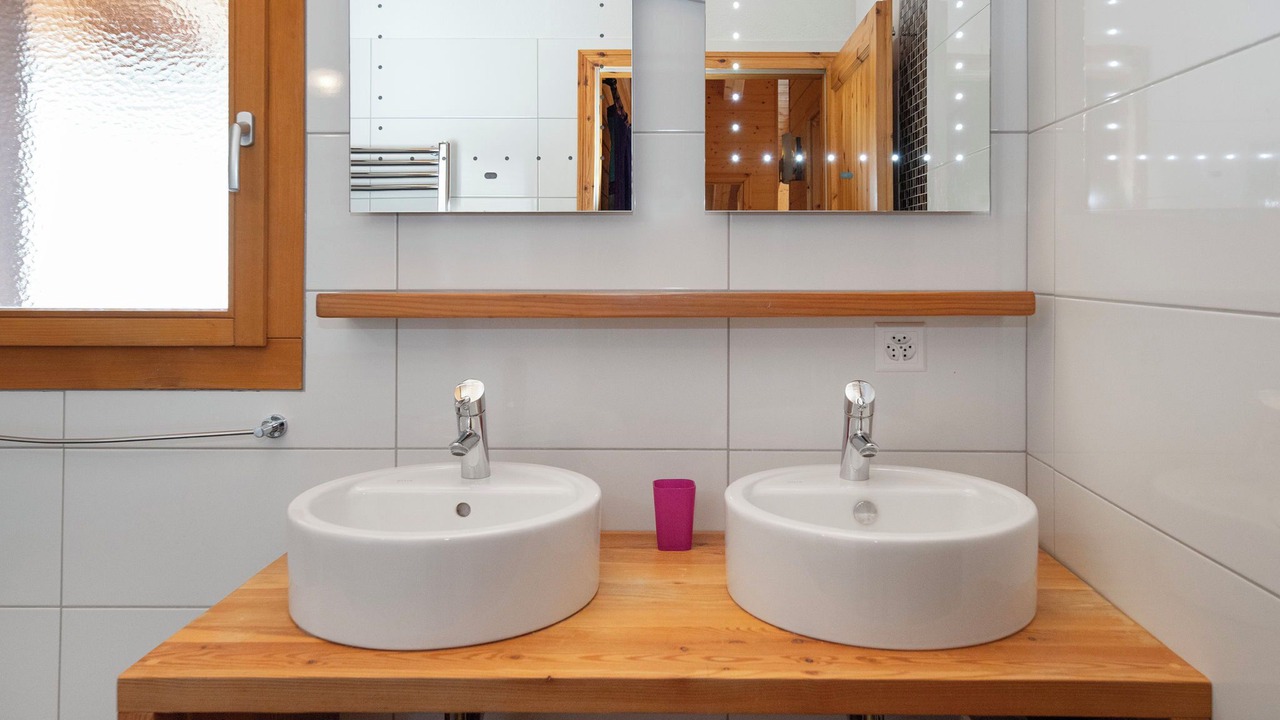 Photo of Bathroom in Leytron