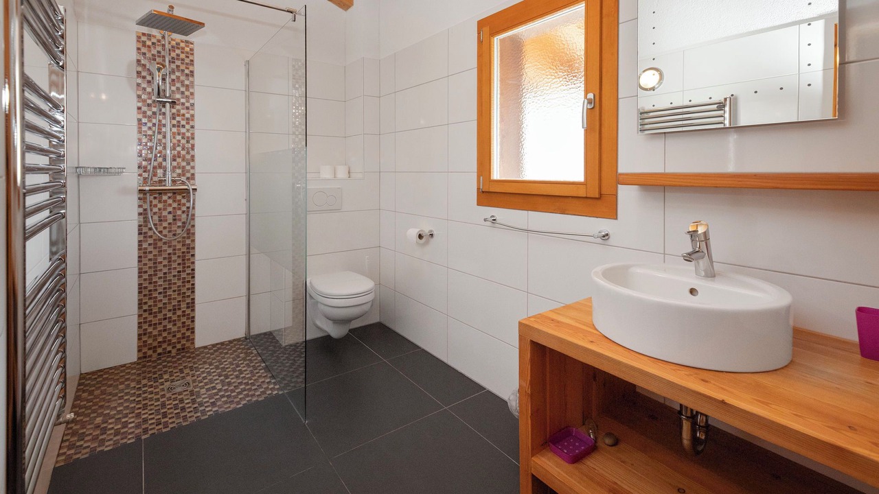 Photo of Bathroom in Leytron