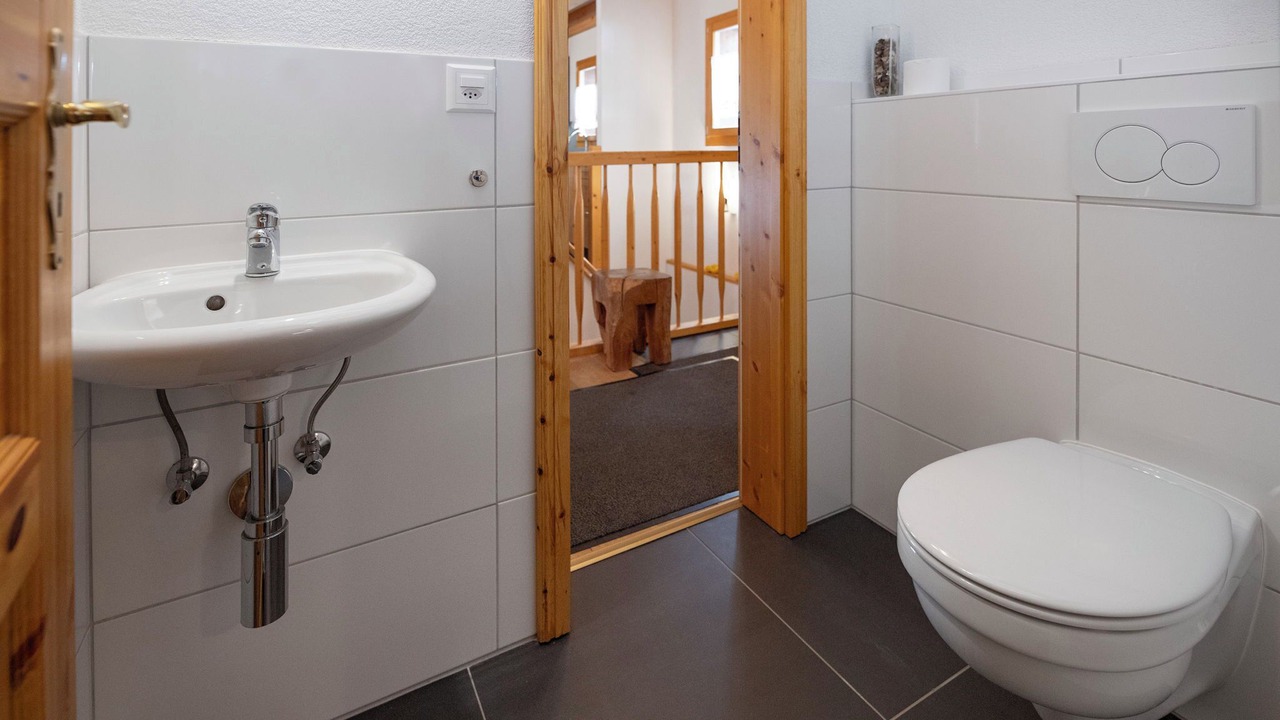 Photo of Bathroom in Leytron