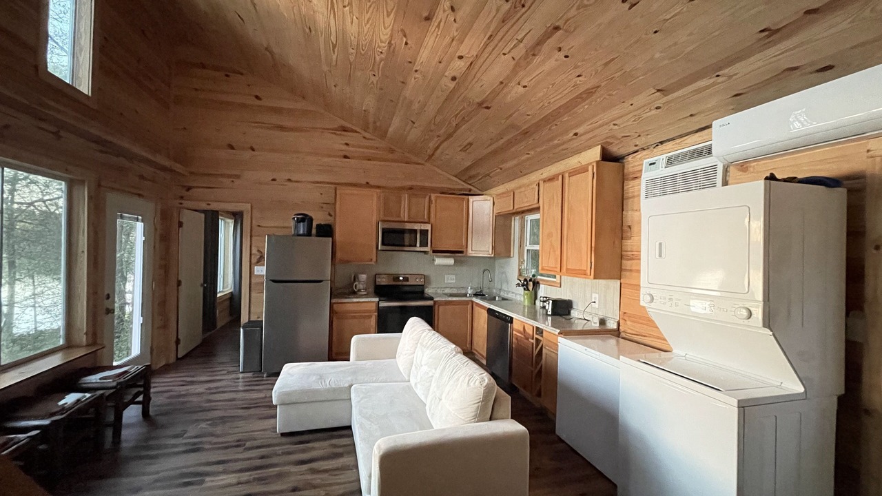 Photo of Livingroom in Grapeland