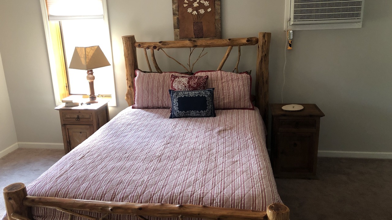 Photo of Bedroom in Thomaston