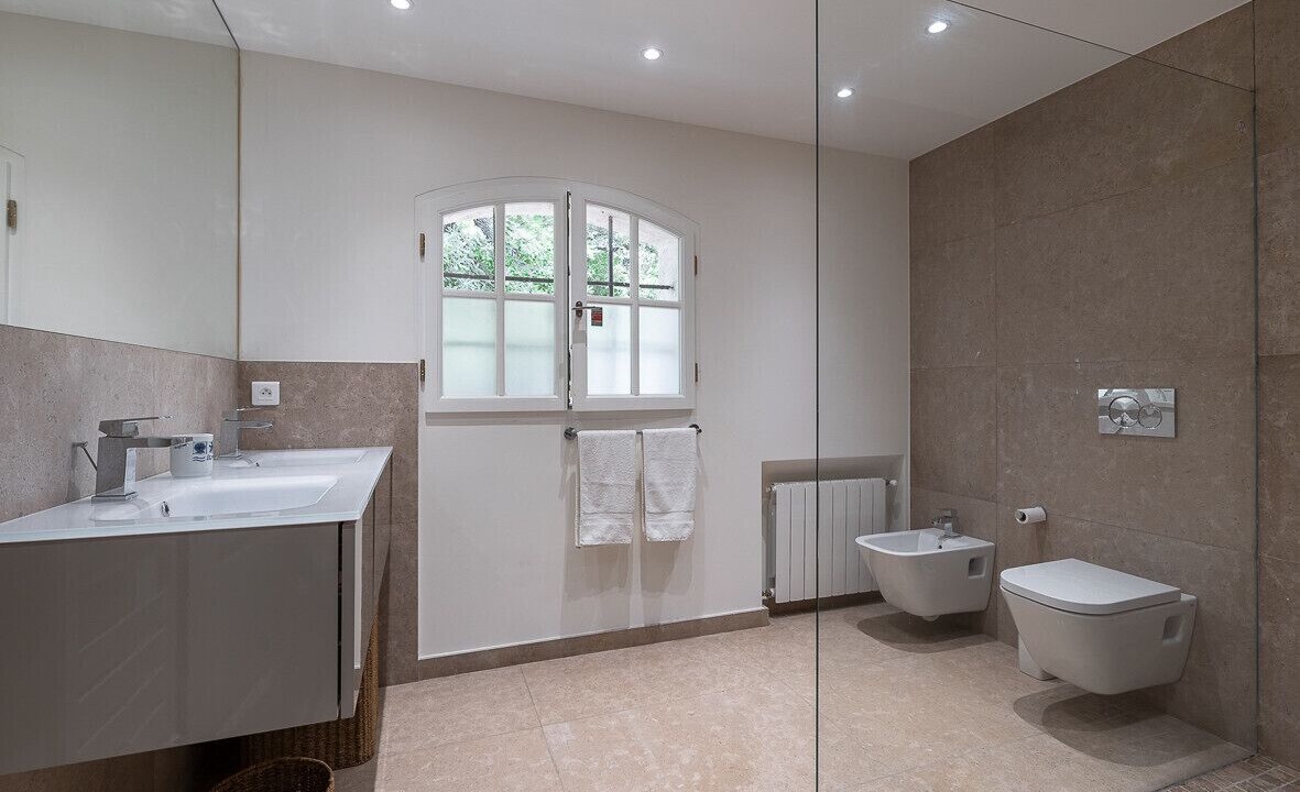 Photo of Bathroom in Valbonne