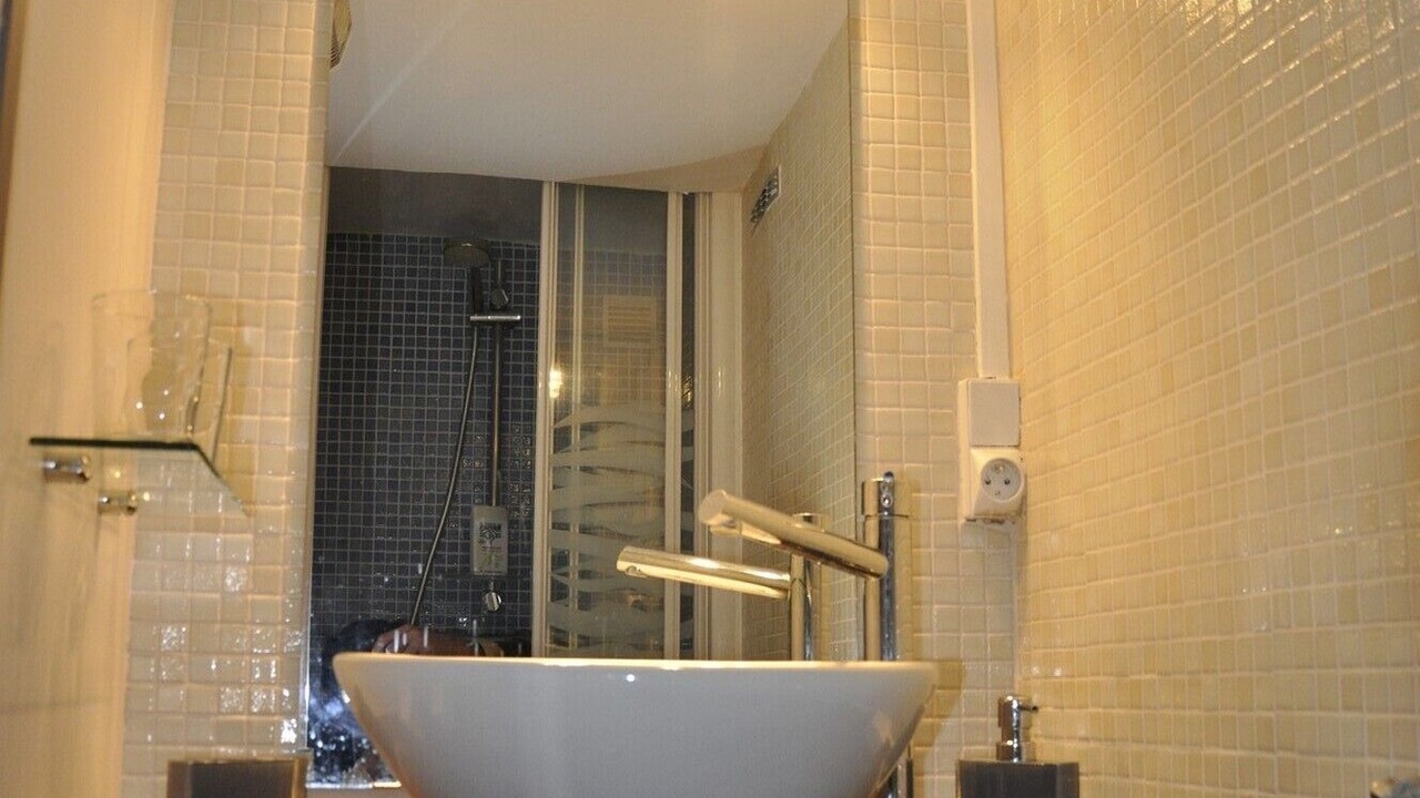 Photo of Bathroom in Bois-Guillaume