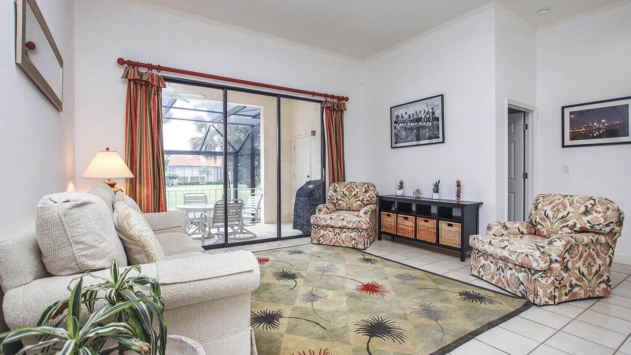 Photo of Livingroom in Beachview Country Club Estates