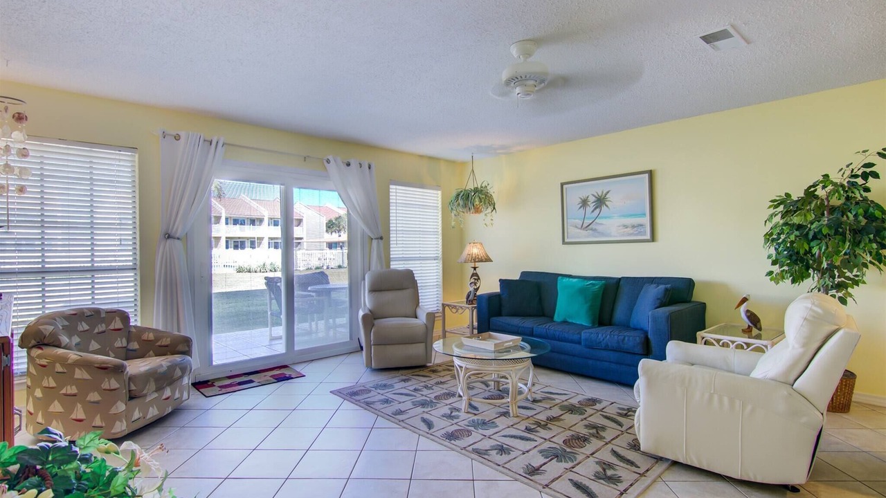 Photo of Livingroom in Miramar Beach