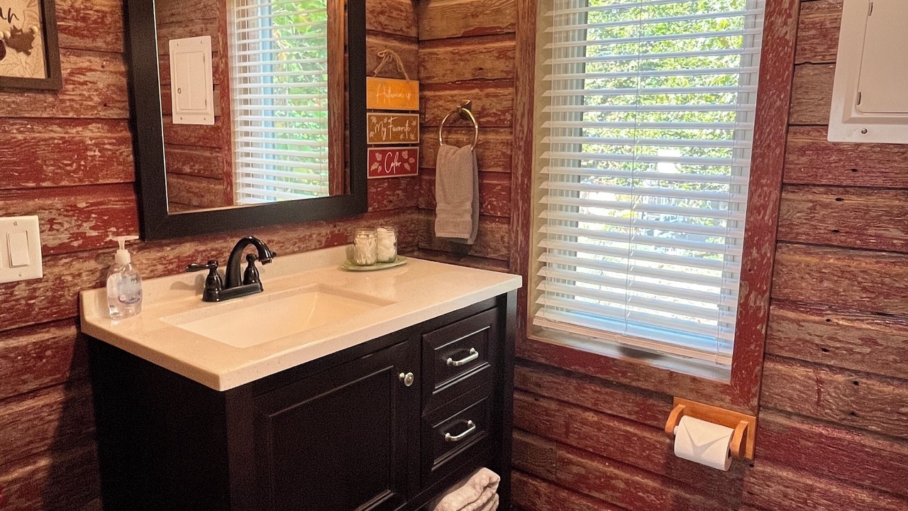 Photo of Bathroom in Branson