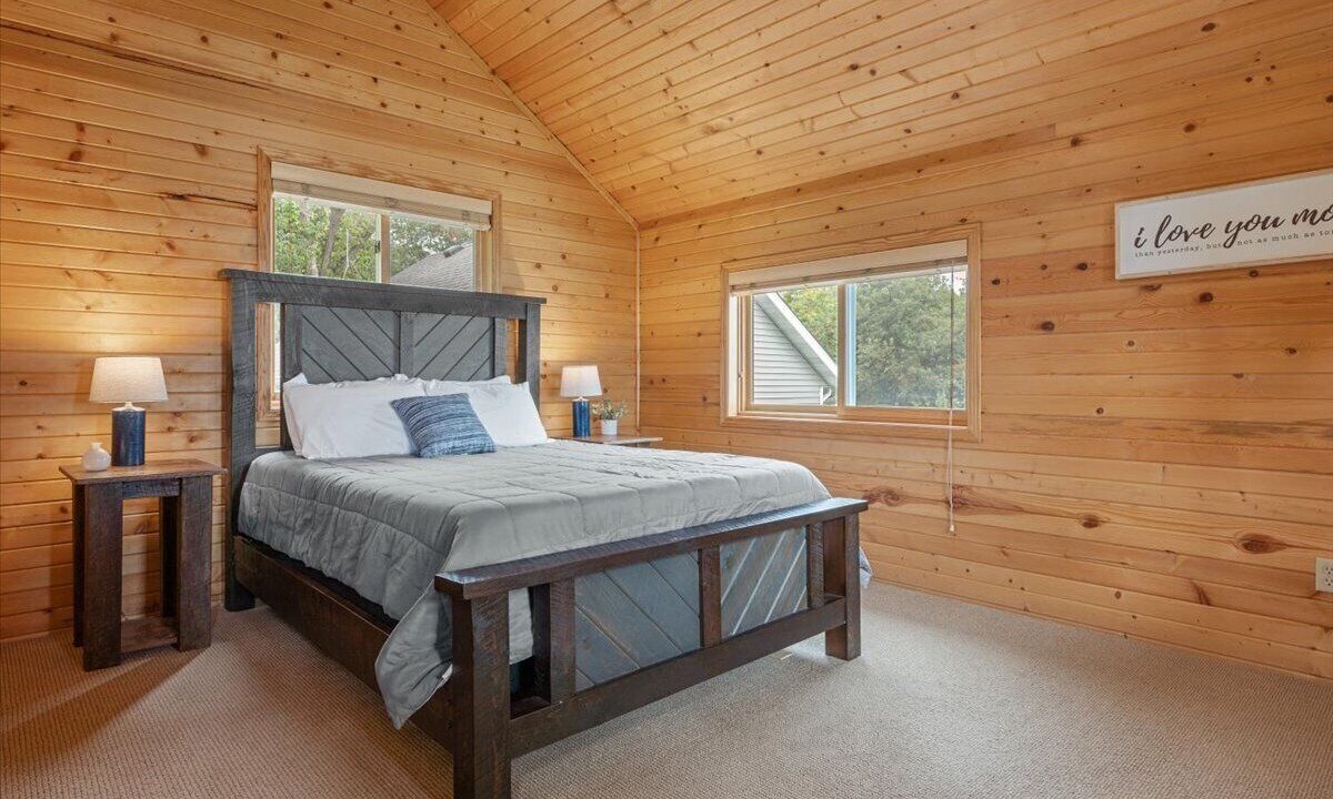 Photo of Bedroom in Garrison