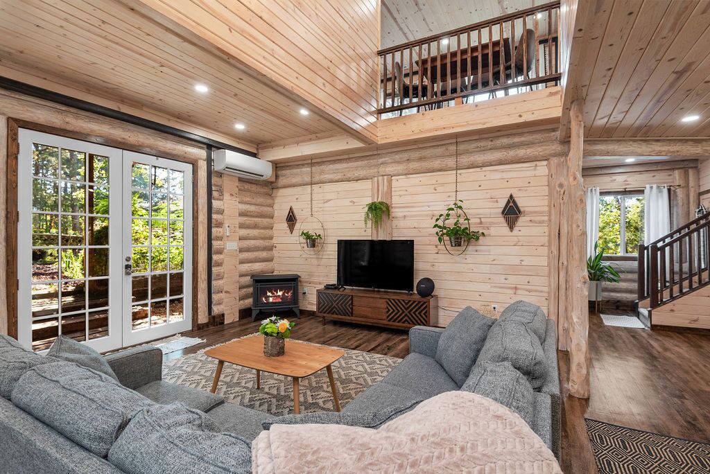 Photo of Livingroom in Eureka Springs