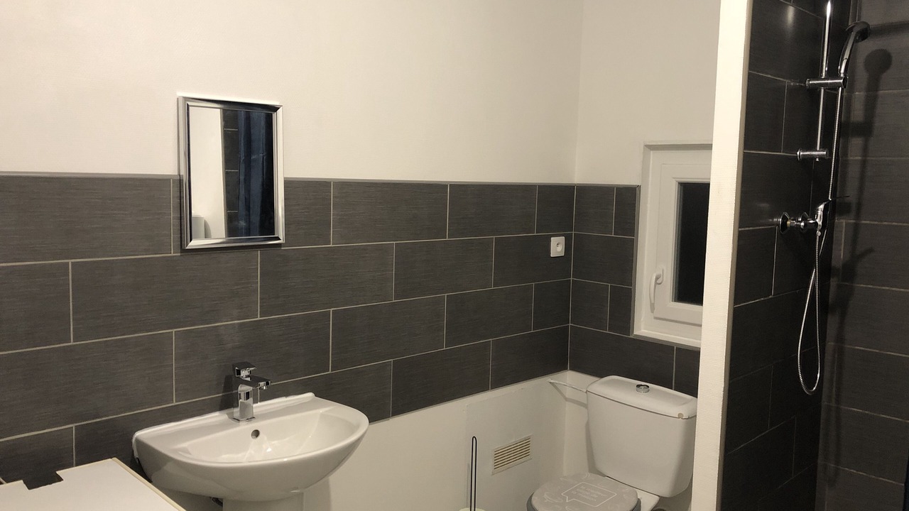 Photo of Bathroom in Bourgueil