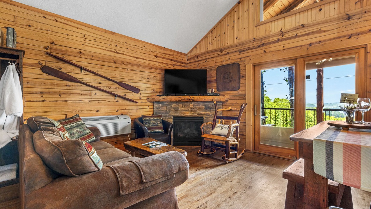 Photo of Livingroom in Sylvan Shores