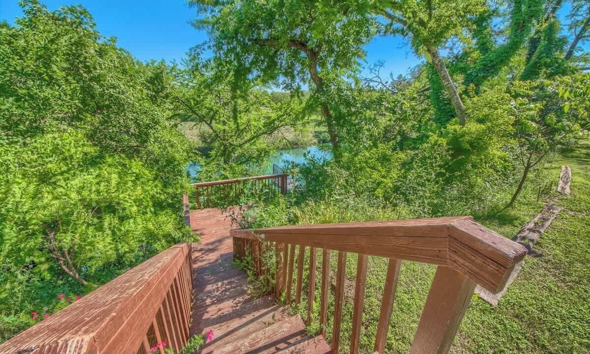 Photo of Others in New Braunfels