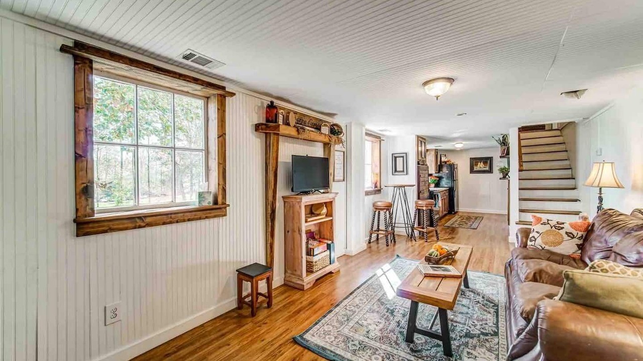 Photo of Livingroom in Canton