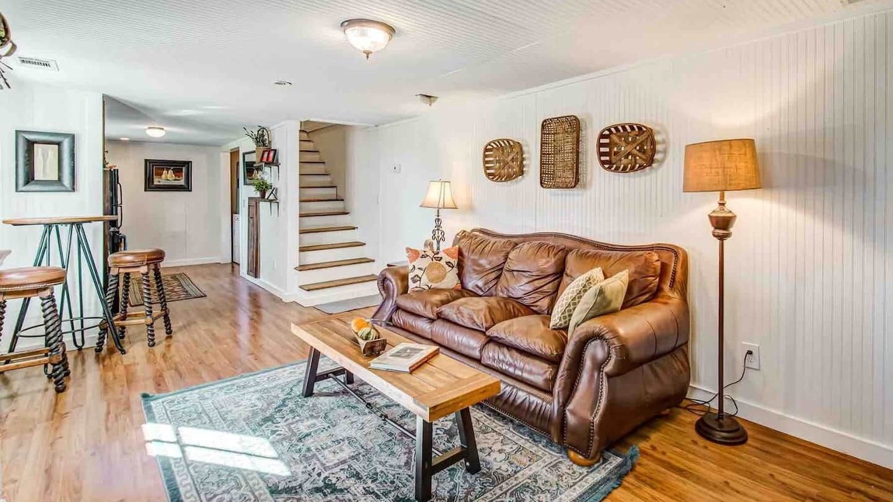 Photo of Livingroom in Canton