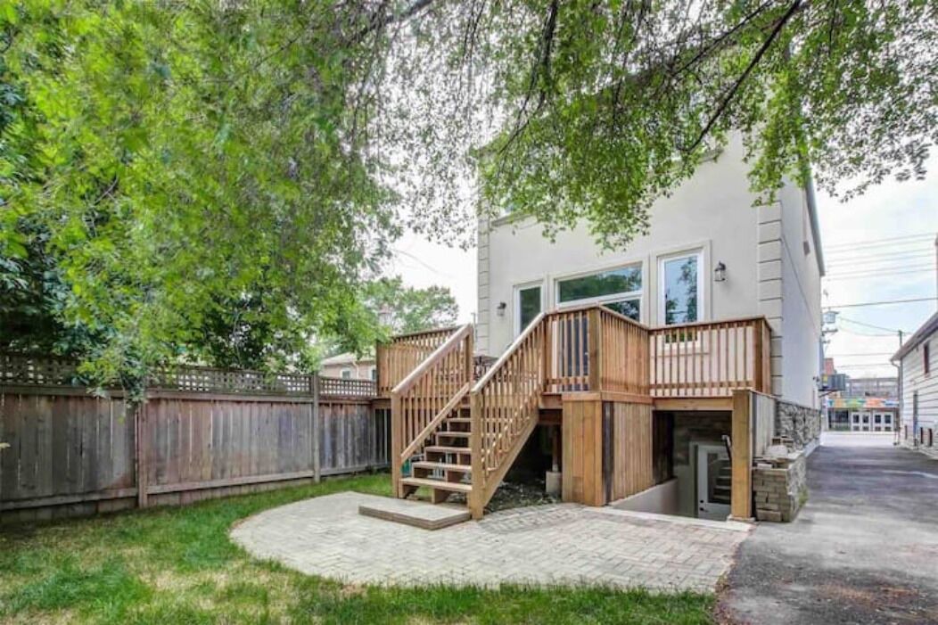 Photo of Outdoor in New Toronto