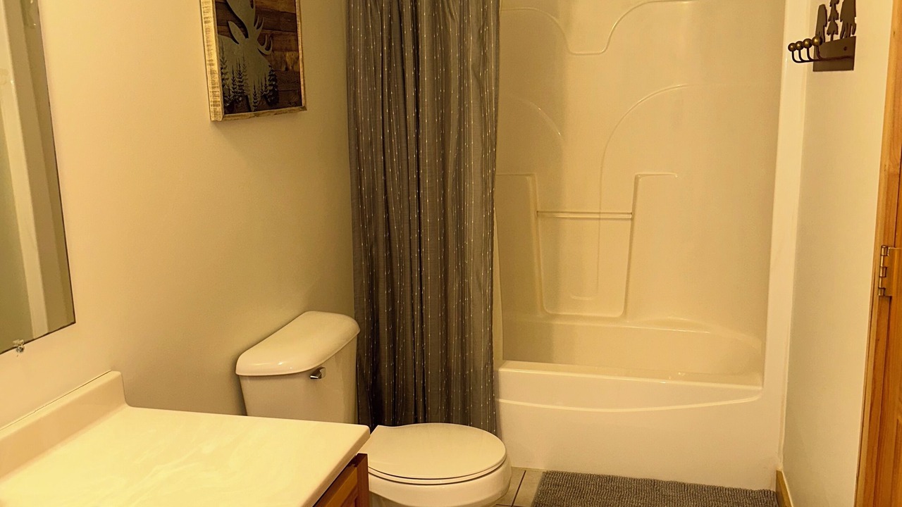 Photo of Bathroom in Oglesby
