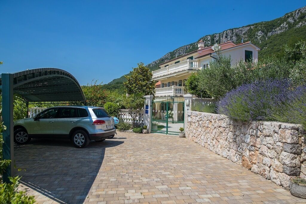 Photo of Outdoor in Bribir