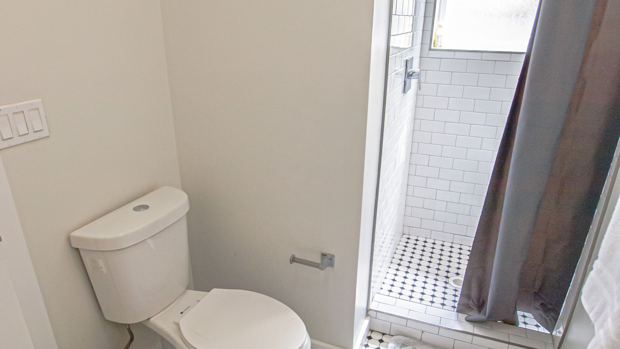 Photo of Bathroom in South Side Flats