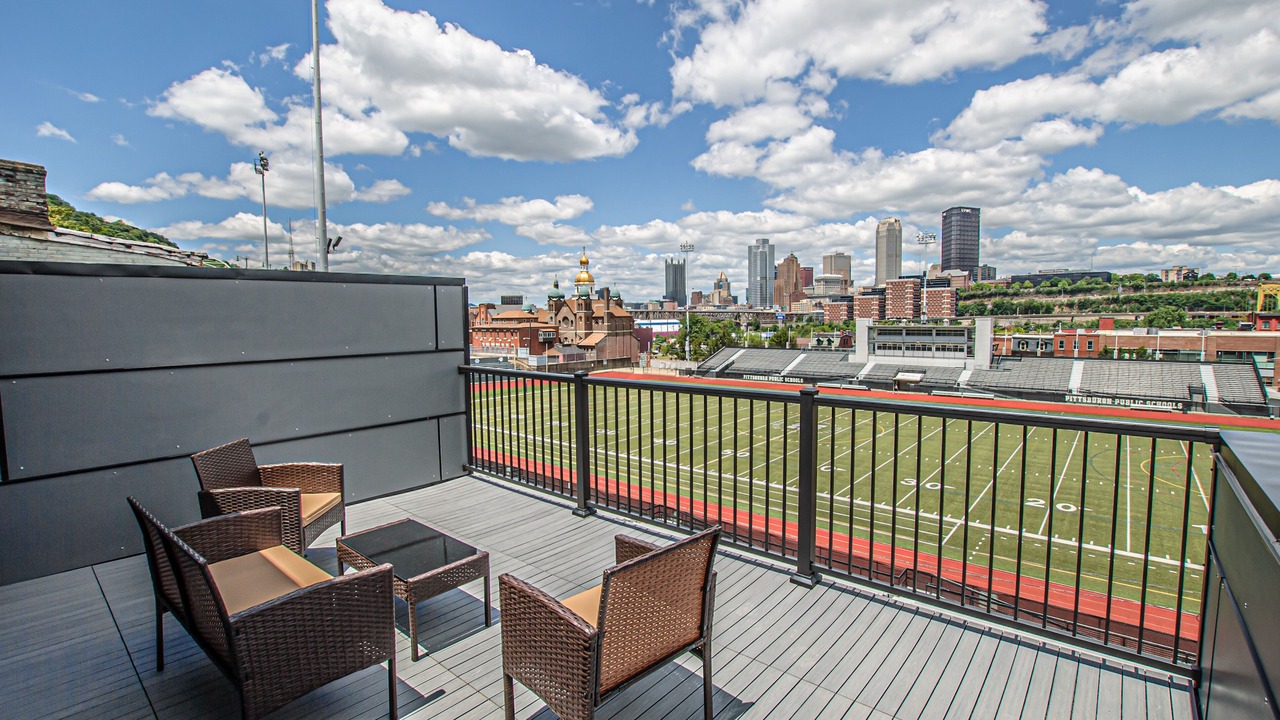Photo of Patio Balcony in South Side Flats