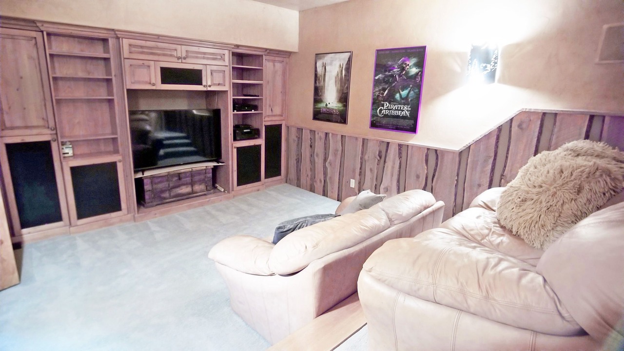 Photo of Livingroom in Pineridge