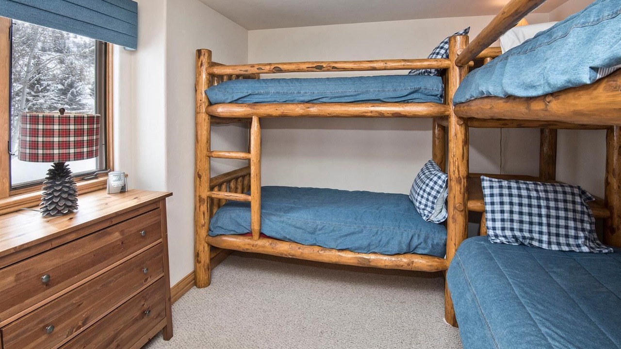 Photo of Bedroom in Edwards