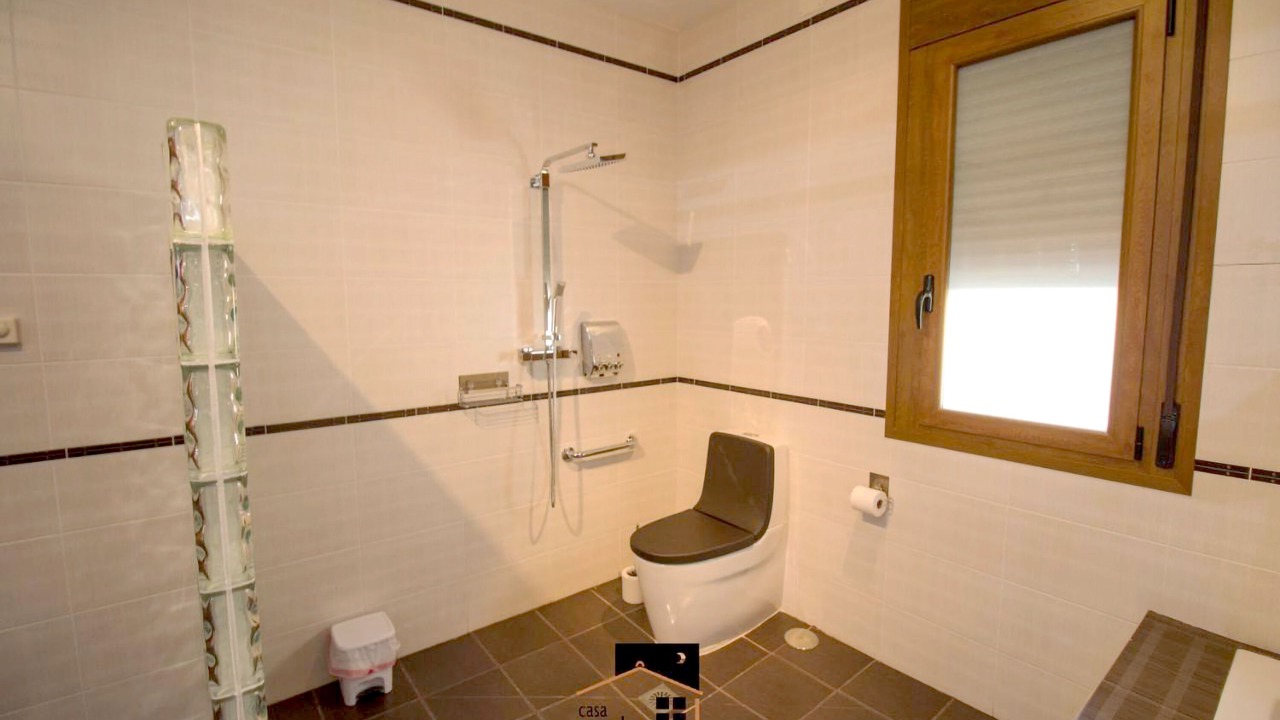 Photo of Bathroom in Albares