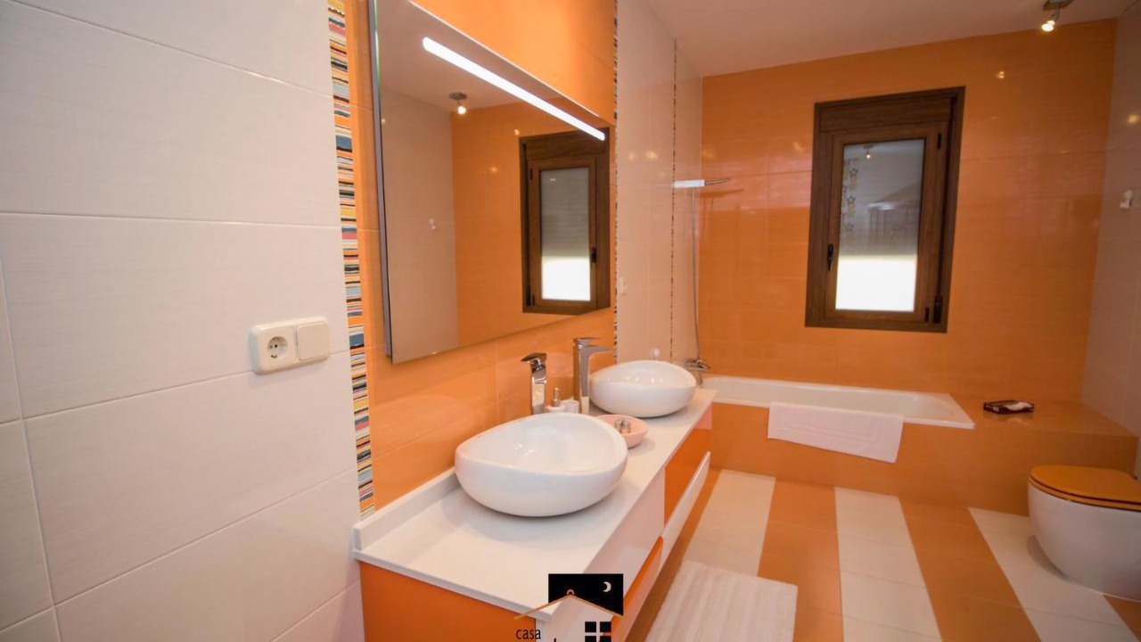 Photo of Bathroom in Albares