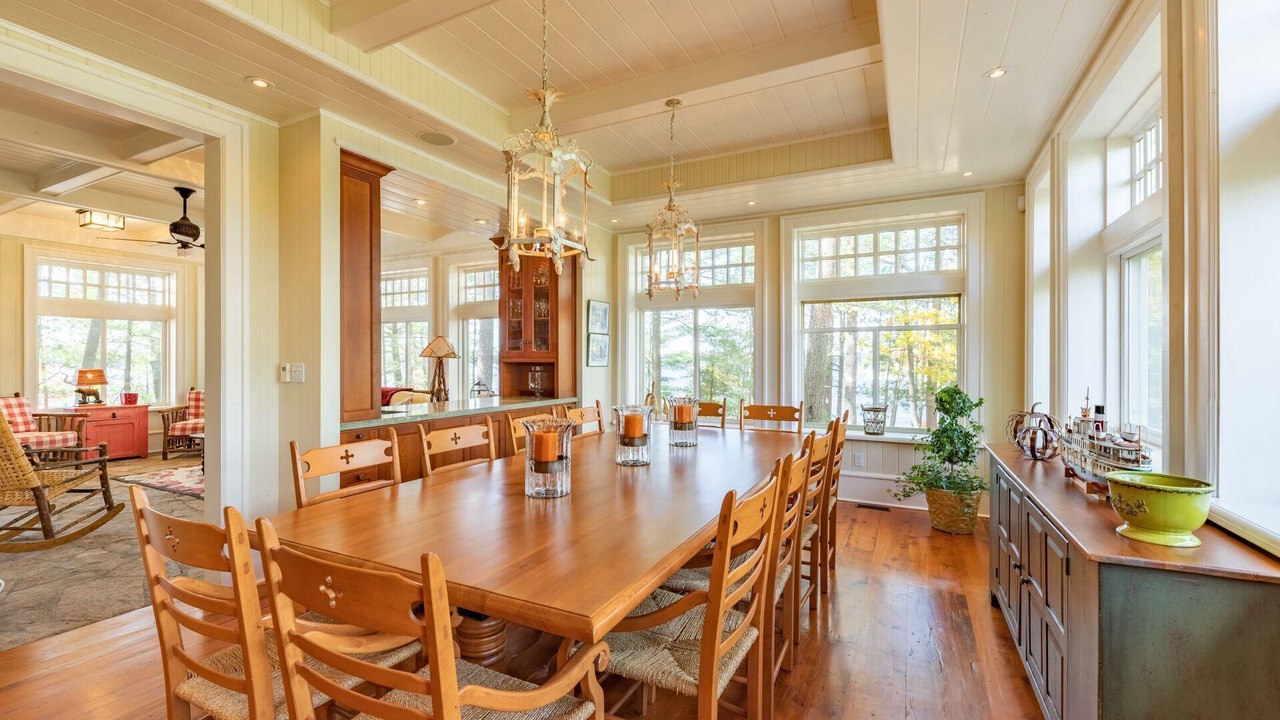Photo of Livingroom in Muskoka Lakes