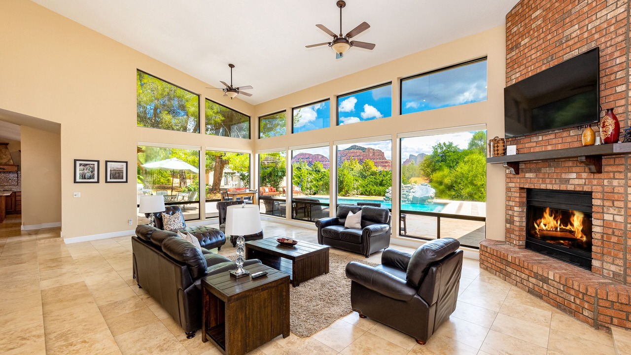 Photo of Livingroom in Oak Creek