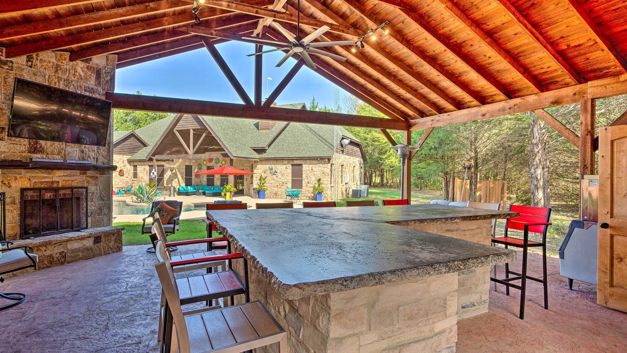 Photo of Outdoor in Elmo