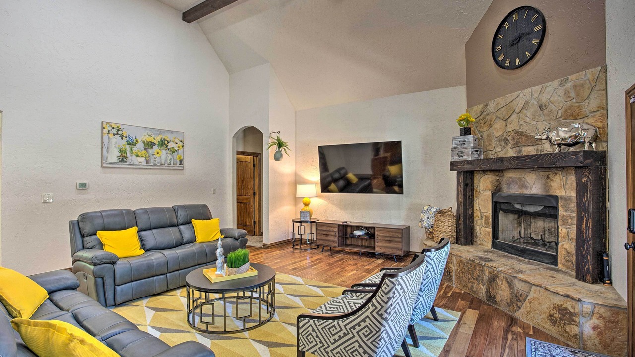 Photo of Livingroom in Elmo