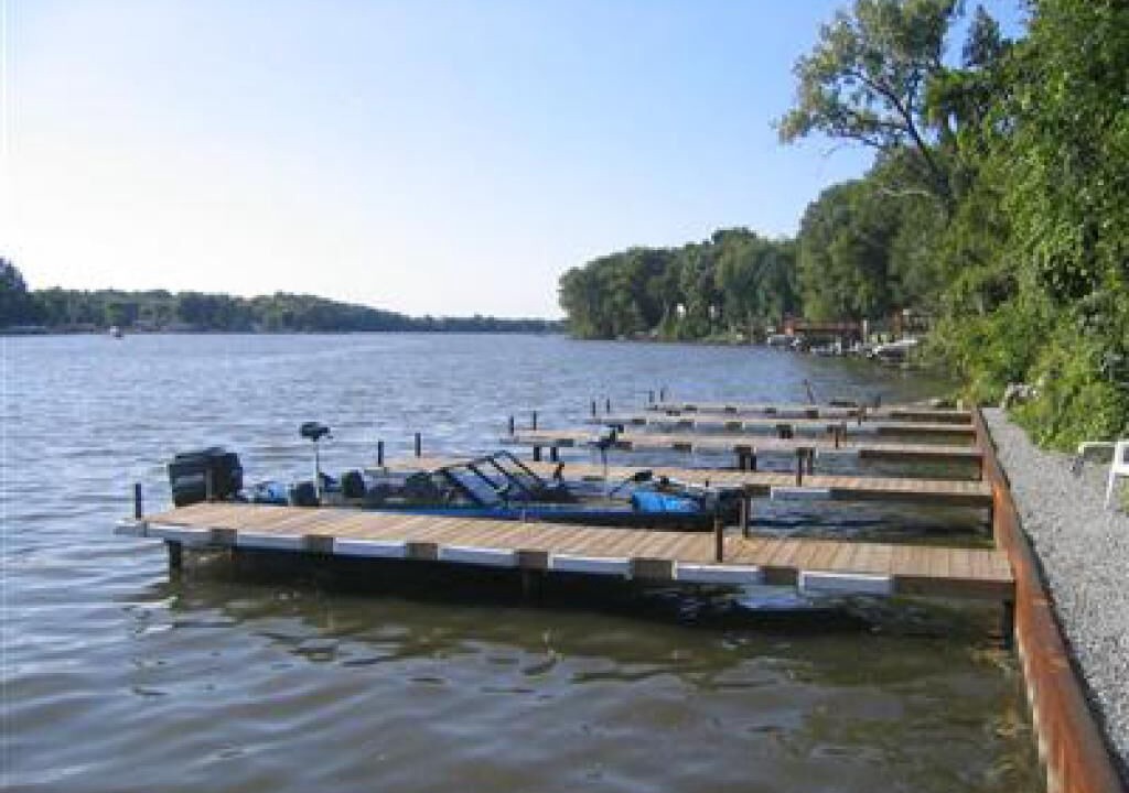 Photo of Others in Monticello