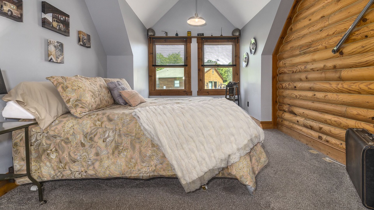 Photo of Bedroom in Roanoke