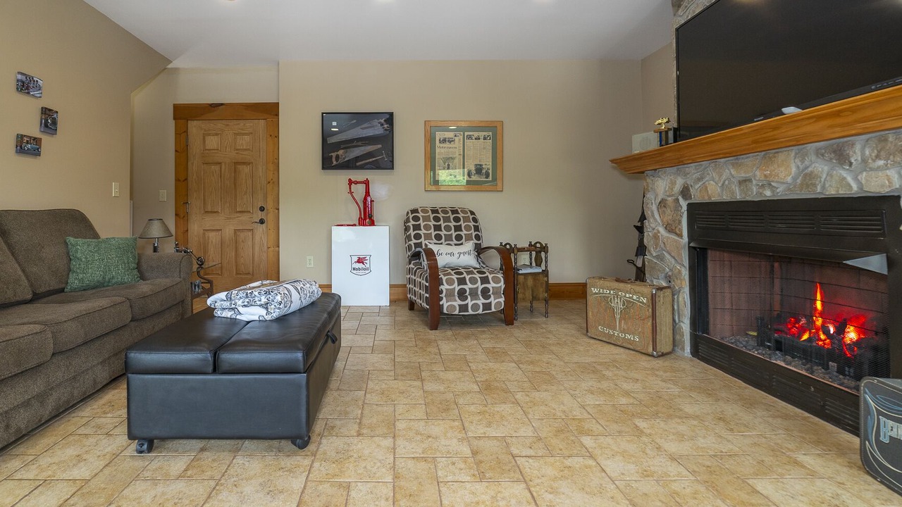 Photo of Livingroom in Roanoke